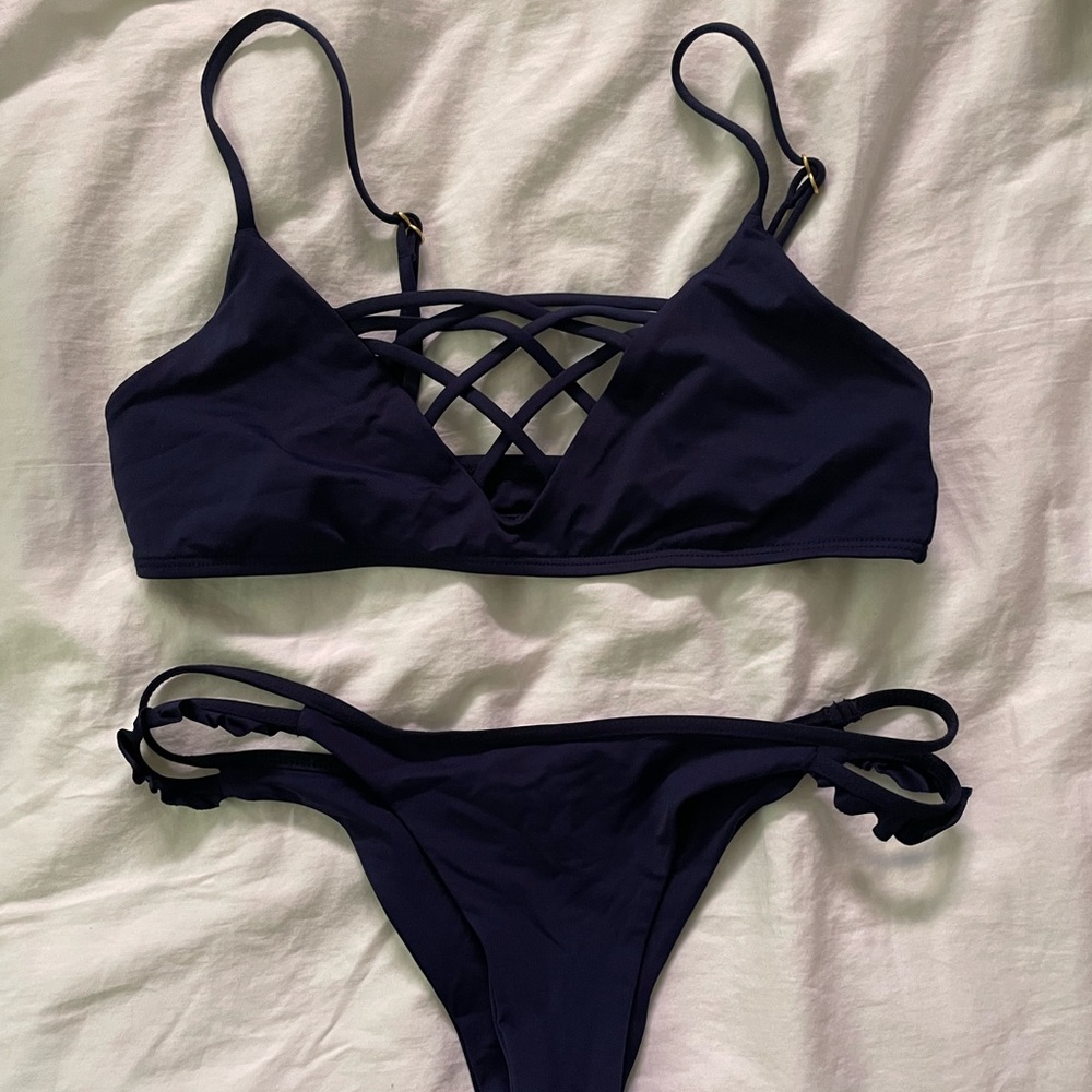 L*Space Jamie Bikini Top + L*Space Zephyr Bikini Bottom, midnight blue, S